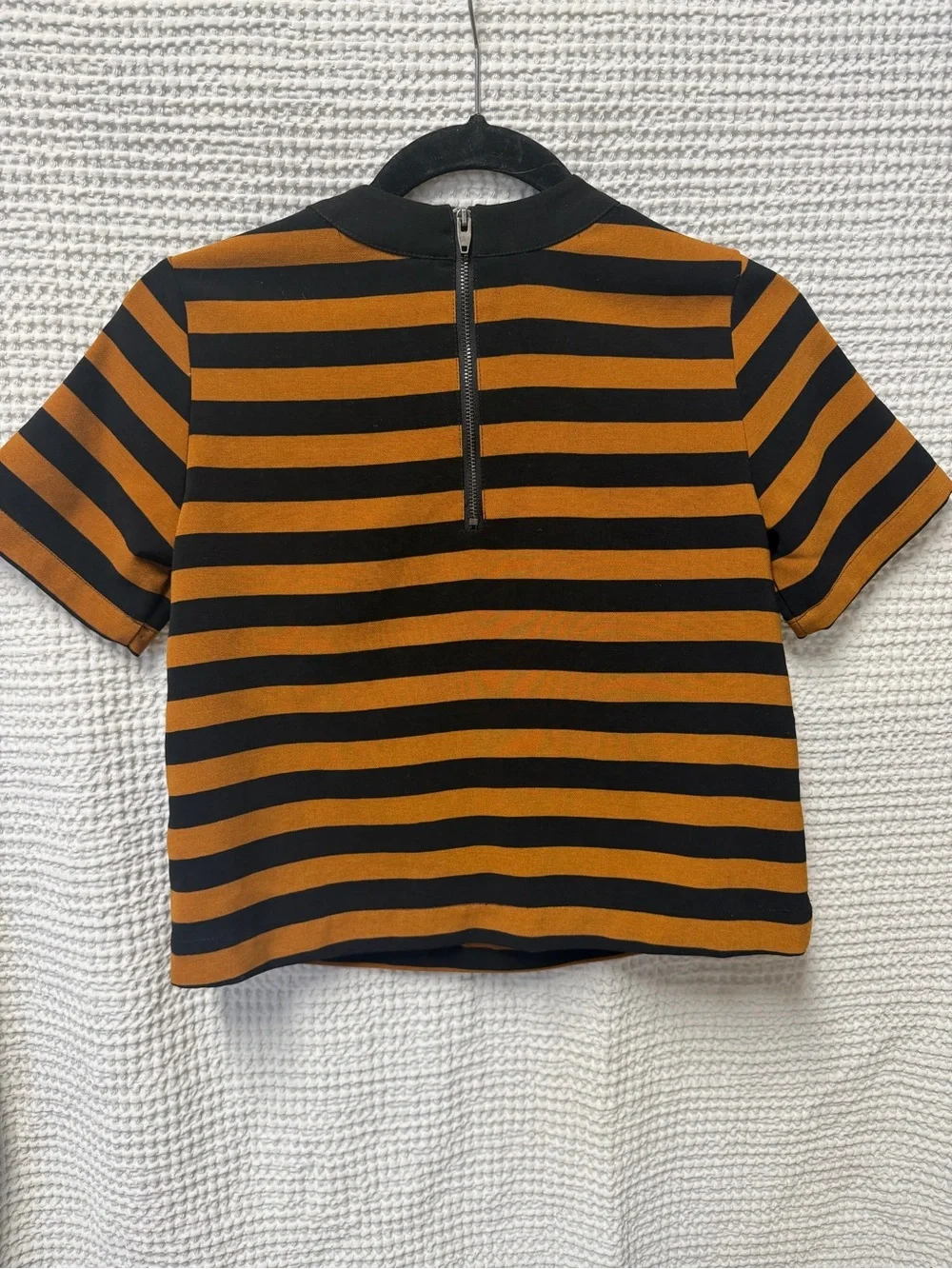 H&M size 2 Black & Brown Striped Short-Sleeve Top with Beaded Neckline - Picture 4 of 5
